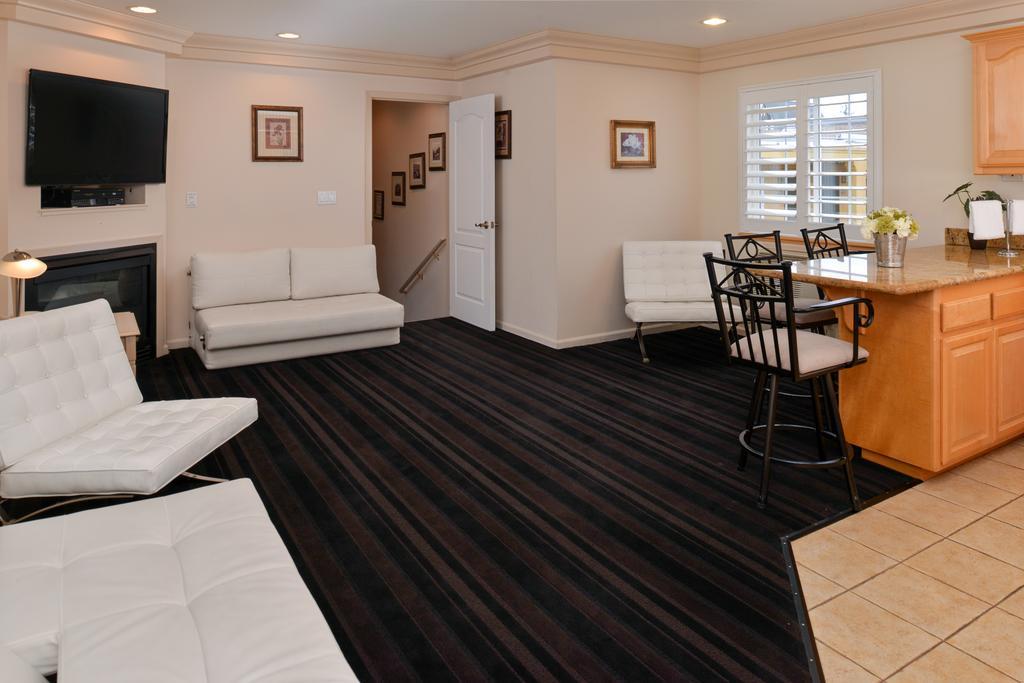 Napa Valley Hotel & Suites Esterno foto